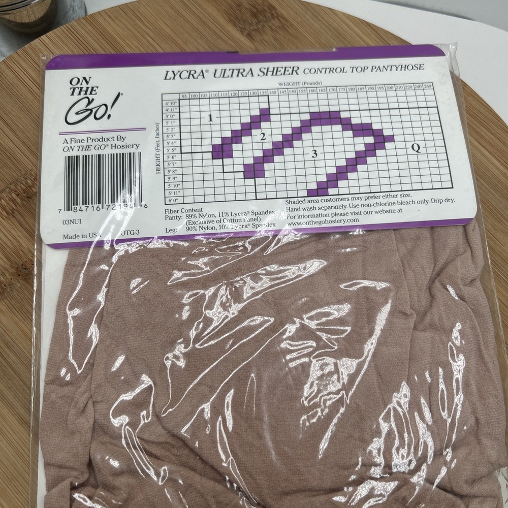 Women's On The Go! Control Top Pantyhose NUDE Lycra, Ultra Sheer Size: 1 - Picture 4 of 6